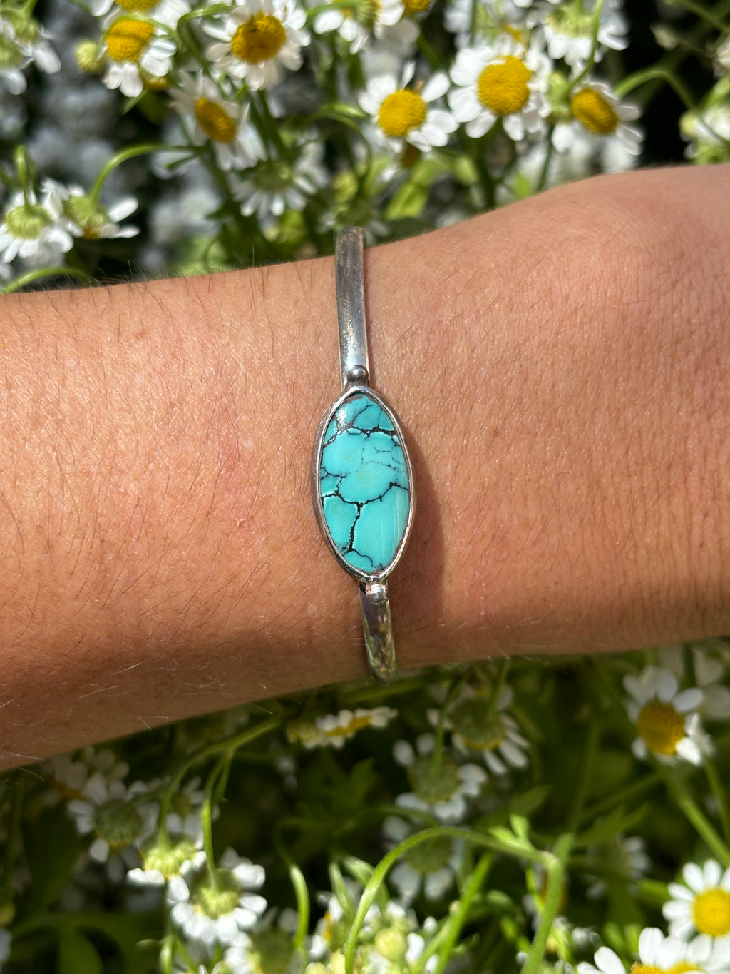 adjustable lightning cuff