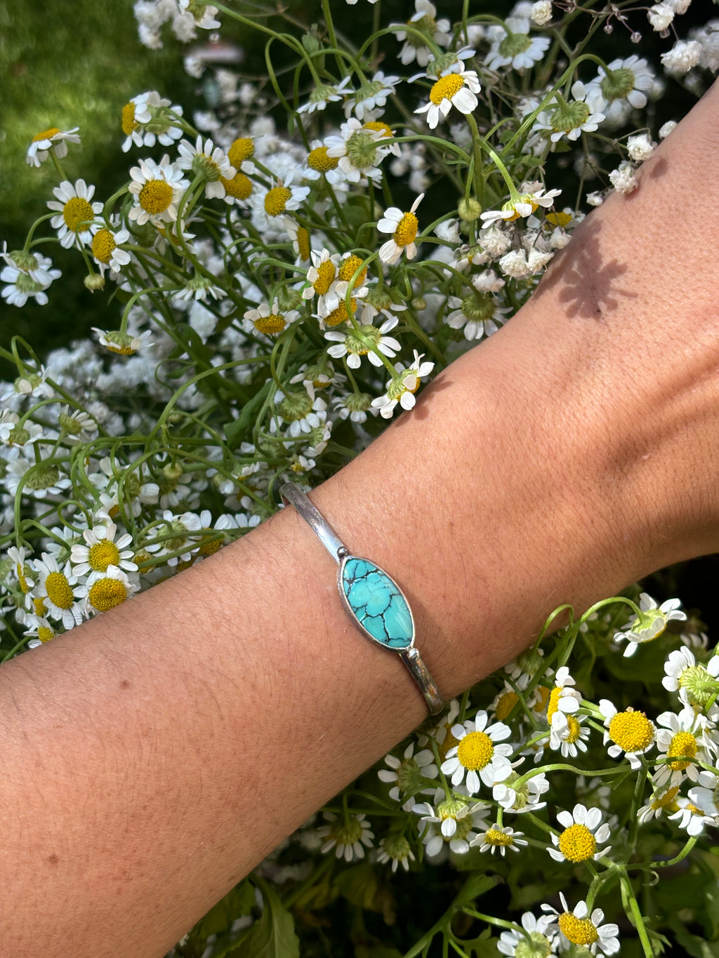 adjustable lightning cuff