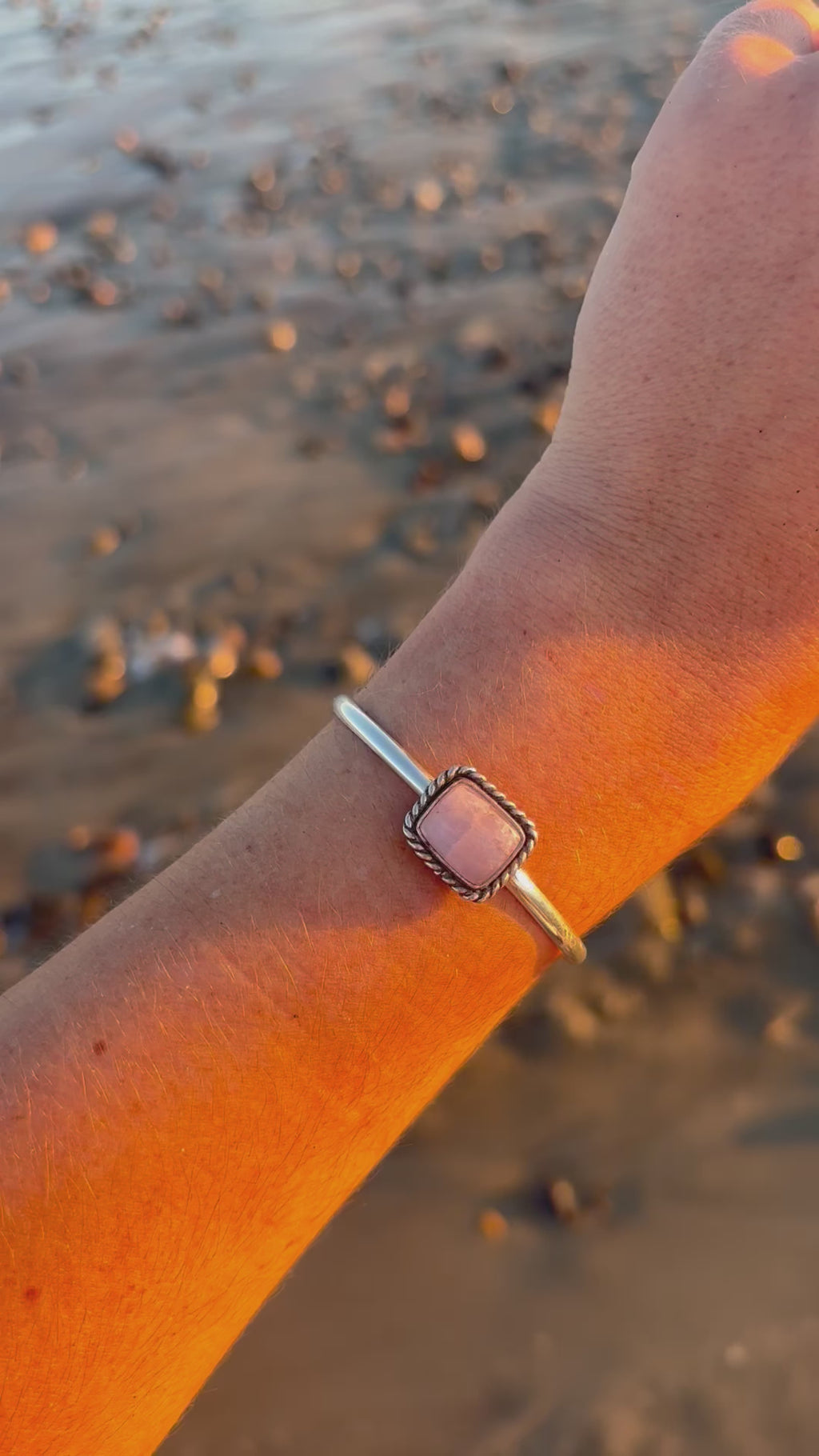 Annie Cuff