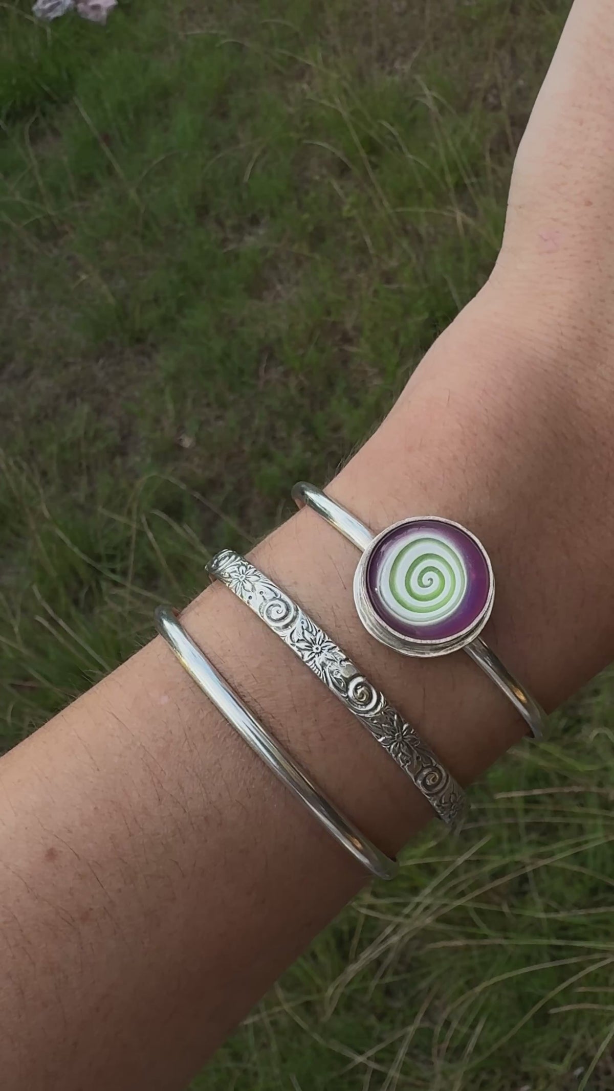 Hypnotic Cuff